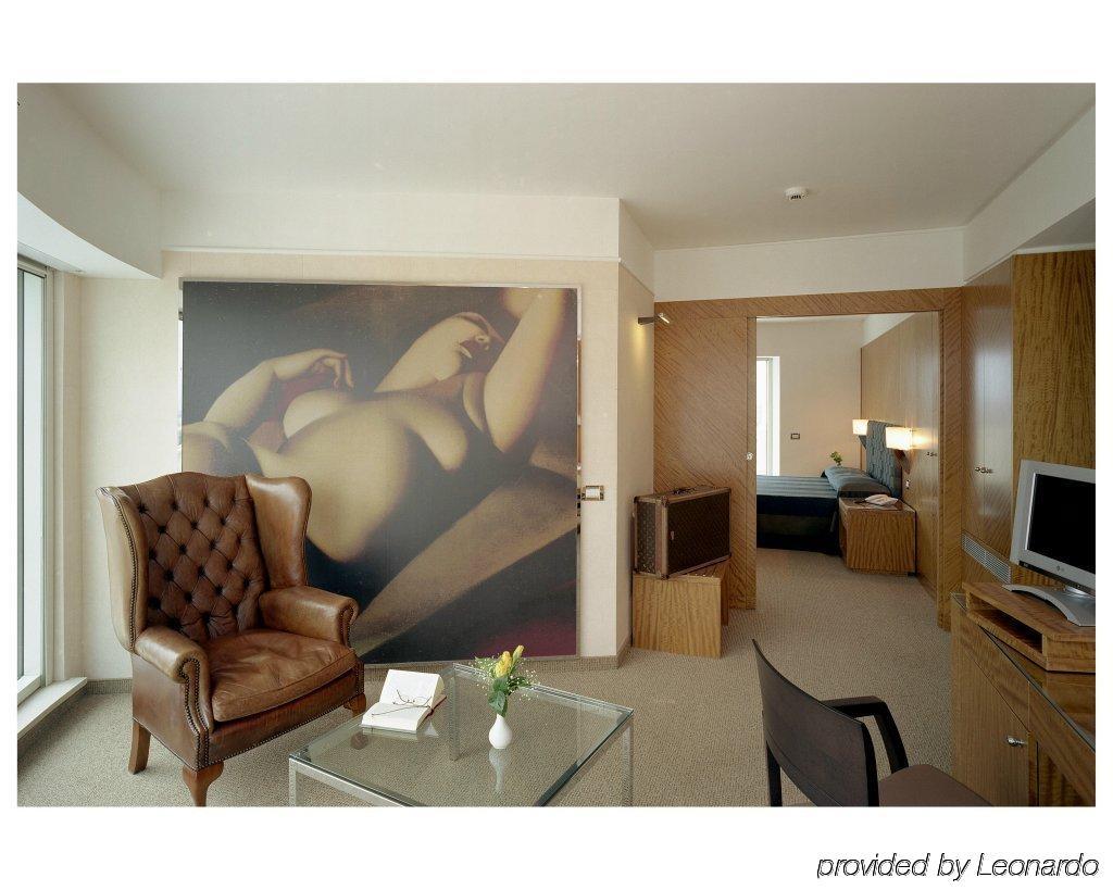 Enea Hotel Aprilia Esterno foto