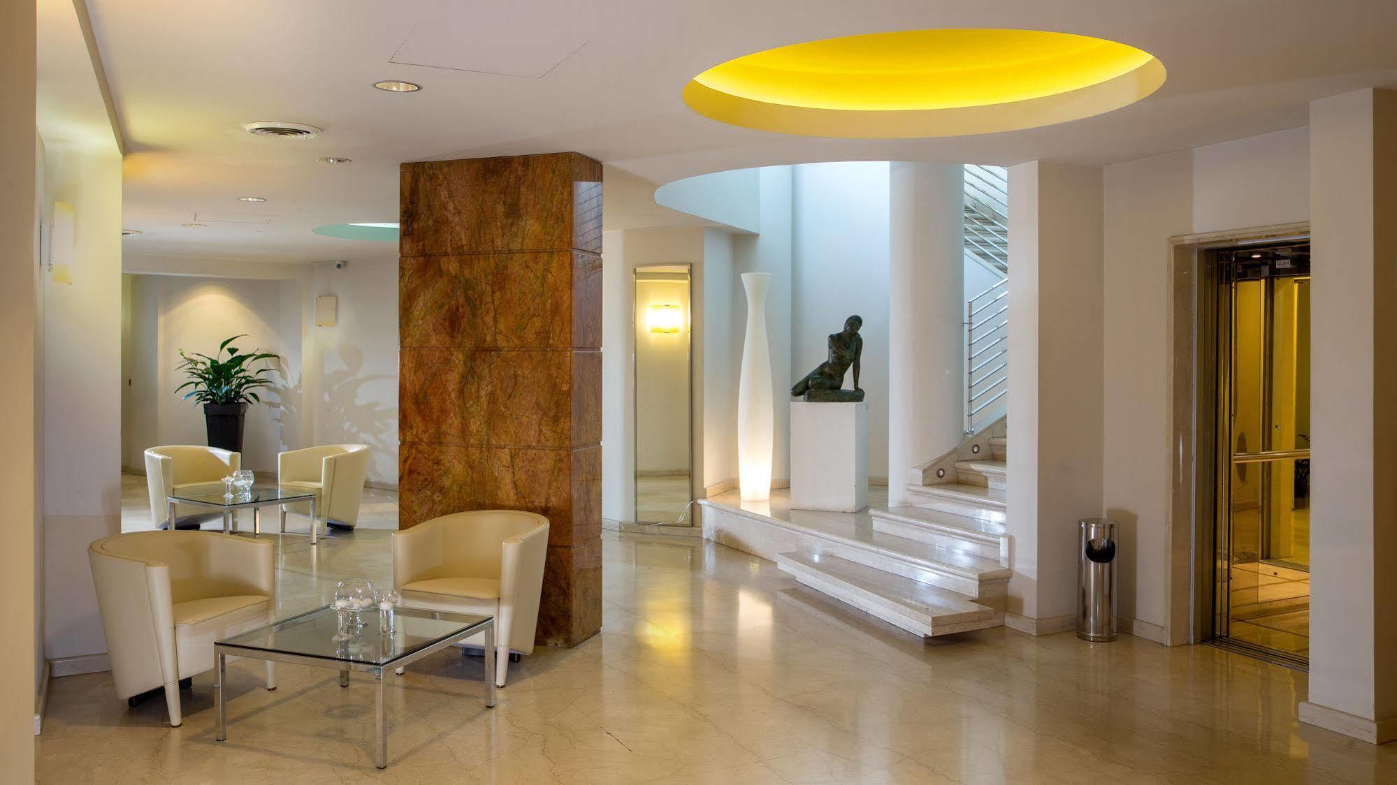 Enea Hotel Aprilia Esterno foto